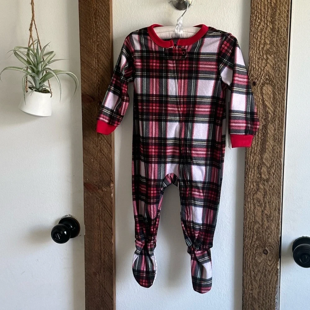 New Macys Flannel Plaid Pajamas Footies Baby 12 months  New with tags